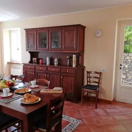 Vacanze Borgo Faraldi Apartamento *