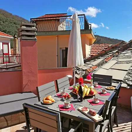Vacanze Borgo Faraldi * Villa Faraldi