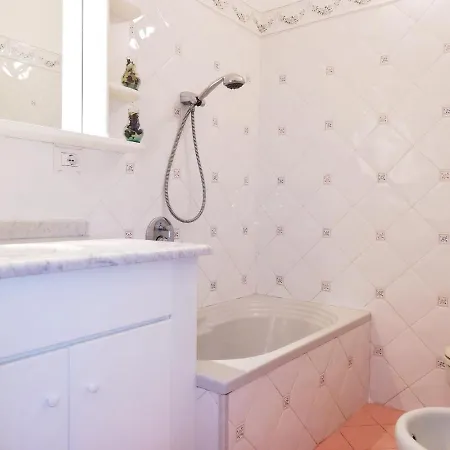 Vacanze Borgo Faraldi アパート Villa Faraldi