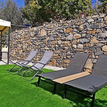 Vacanze Borgo Faraldi * Villa Faraldi