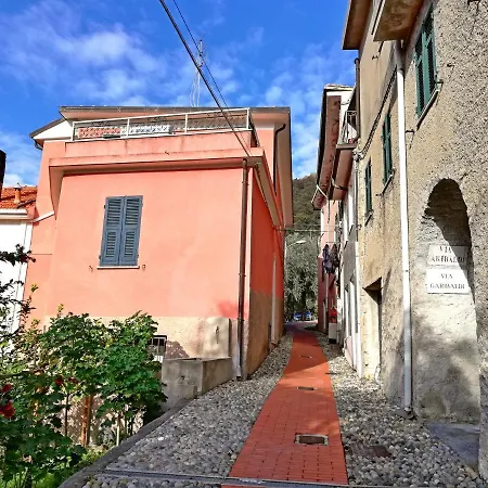 Appartamento Vacanze Borgo Faraldi