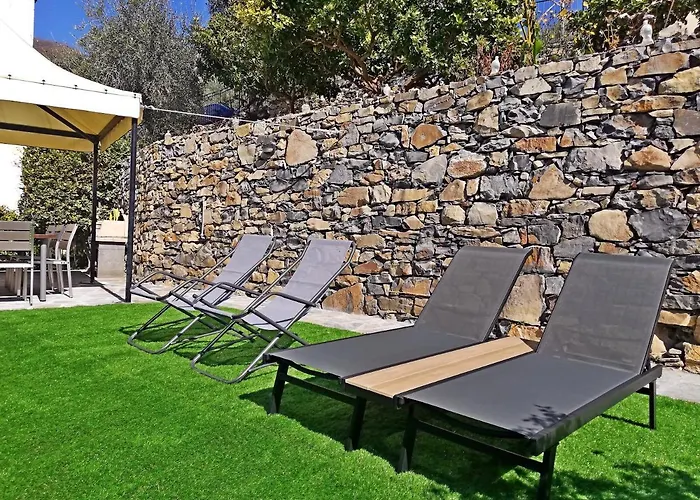 Vacanze Borgo Faraldi * Villa Faraldi